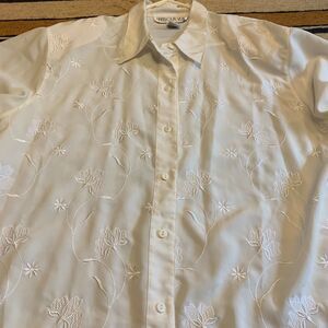 Vintage White Button Down Top Embroidered Front Floral Flowy Satin Plus Size 2X